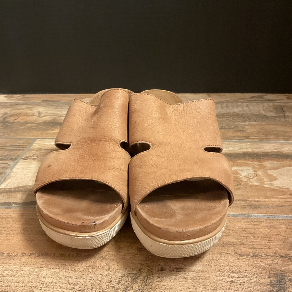 Preowned Eileen Fisher Grand Platform Suede Cut Out Sandals wms 8 in wheat - Picture 5 of 8